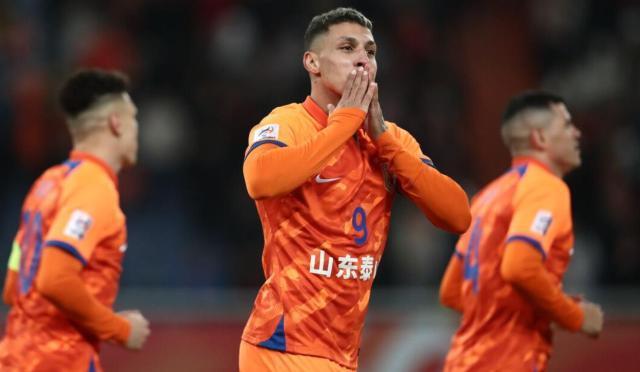 泰山末轮即便输两球仍小组第一 不输4球即可出线