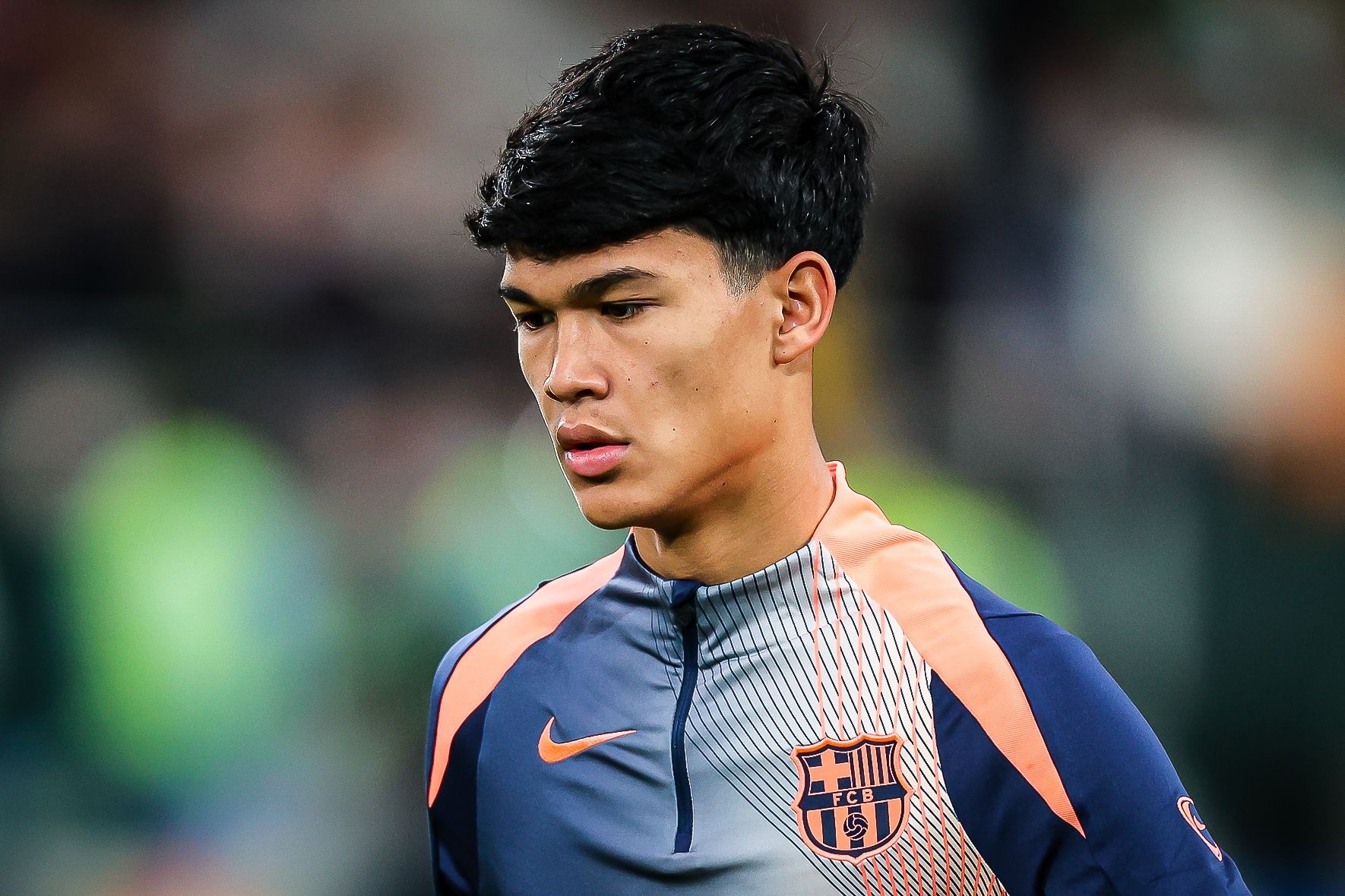 官方平台-英媒：切尔西曼城领跑德罗争夺战，600万欧解约金预计很快被触发